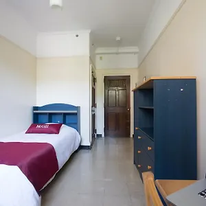  Hostel Royal Victoria College Canada