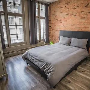  Hostel Le 402 Canada